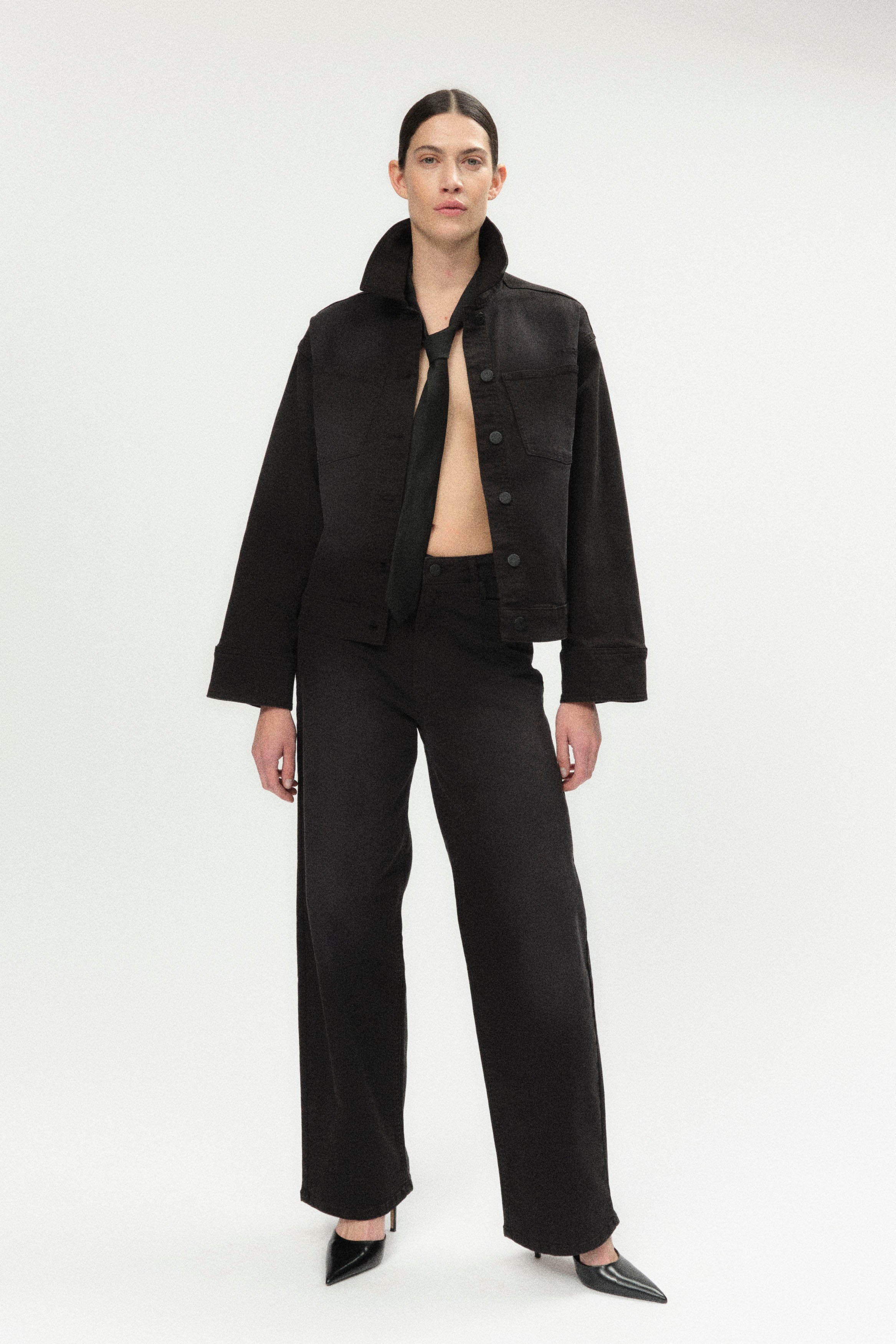 TRMW-Brown_Jeans_Newark-